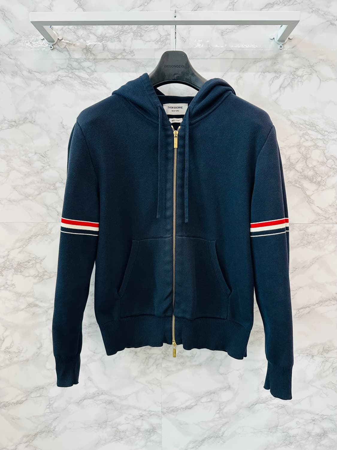 톰브라운 암밴드 후드집업 3 상품이미지1