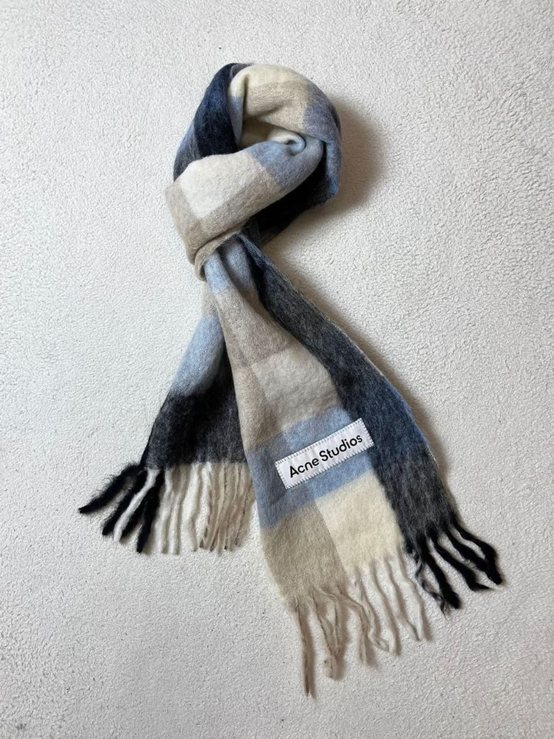 아크네스튜디오 24ss 시그니처 모헤어 체크 머플러 A1820 상품이미지1