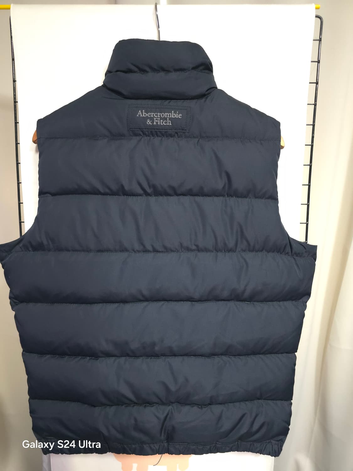 아베크롬비  네이비 덕다운 패딩조끼 M ✨️정품✨️
 상품이미지2