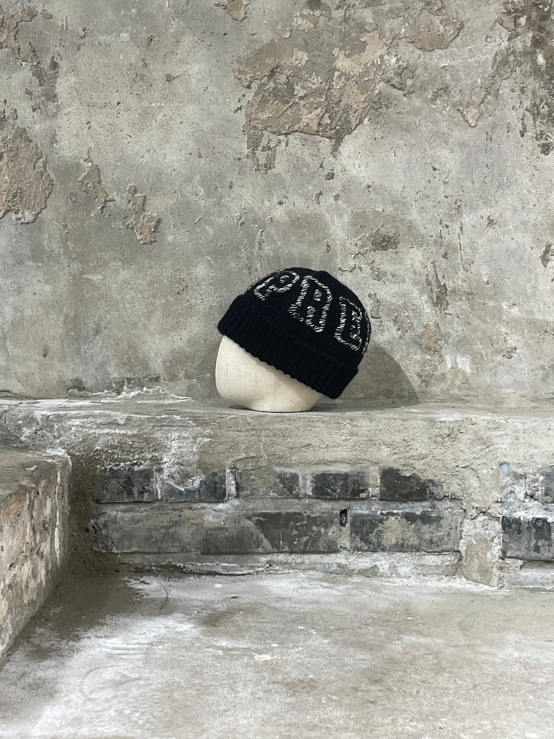 슈프림 23F/W 블랙 트위스트 비니 상품이미지4