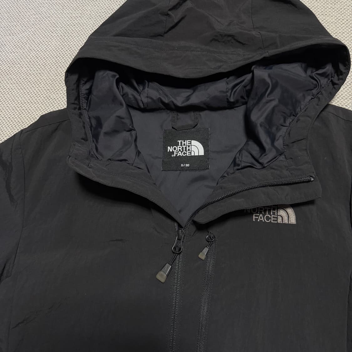 노스페이스 나일론 바람막이 상품이미지2