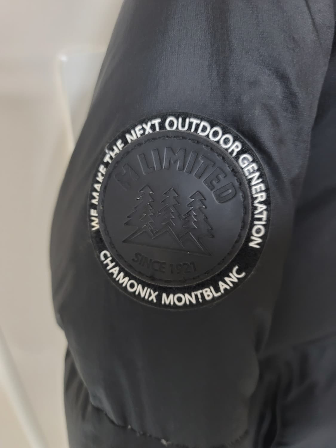 밀레 리미티드 히말라야급 대장패딩 95사이즈 상태극상

 상품이미지4