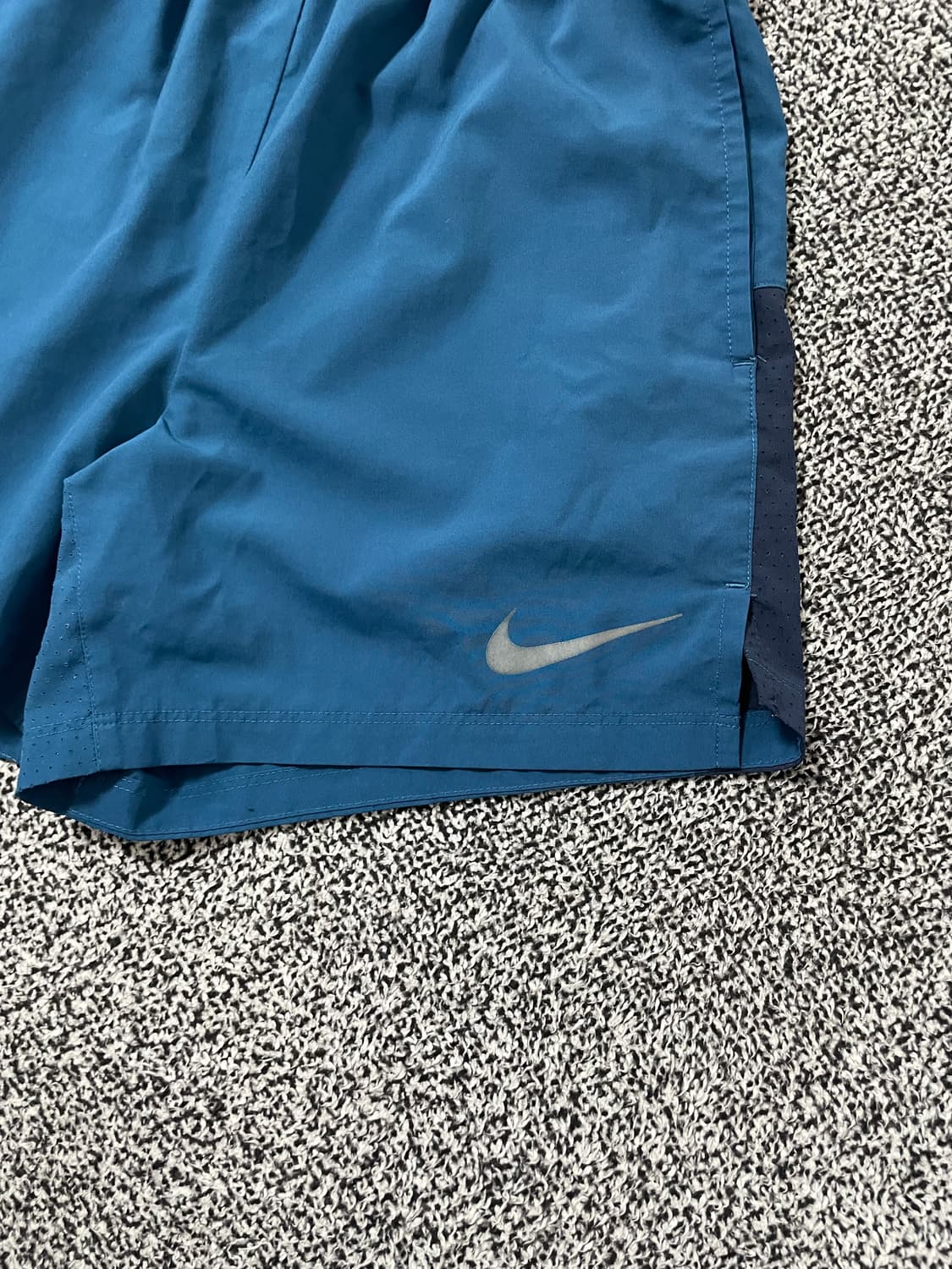 빈티지9. 나이키 챌린저 드라이핏 러닝 숏팬츠 반바지 블루 블랙 배색 상품이미지2