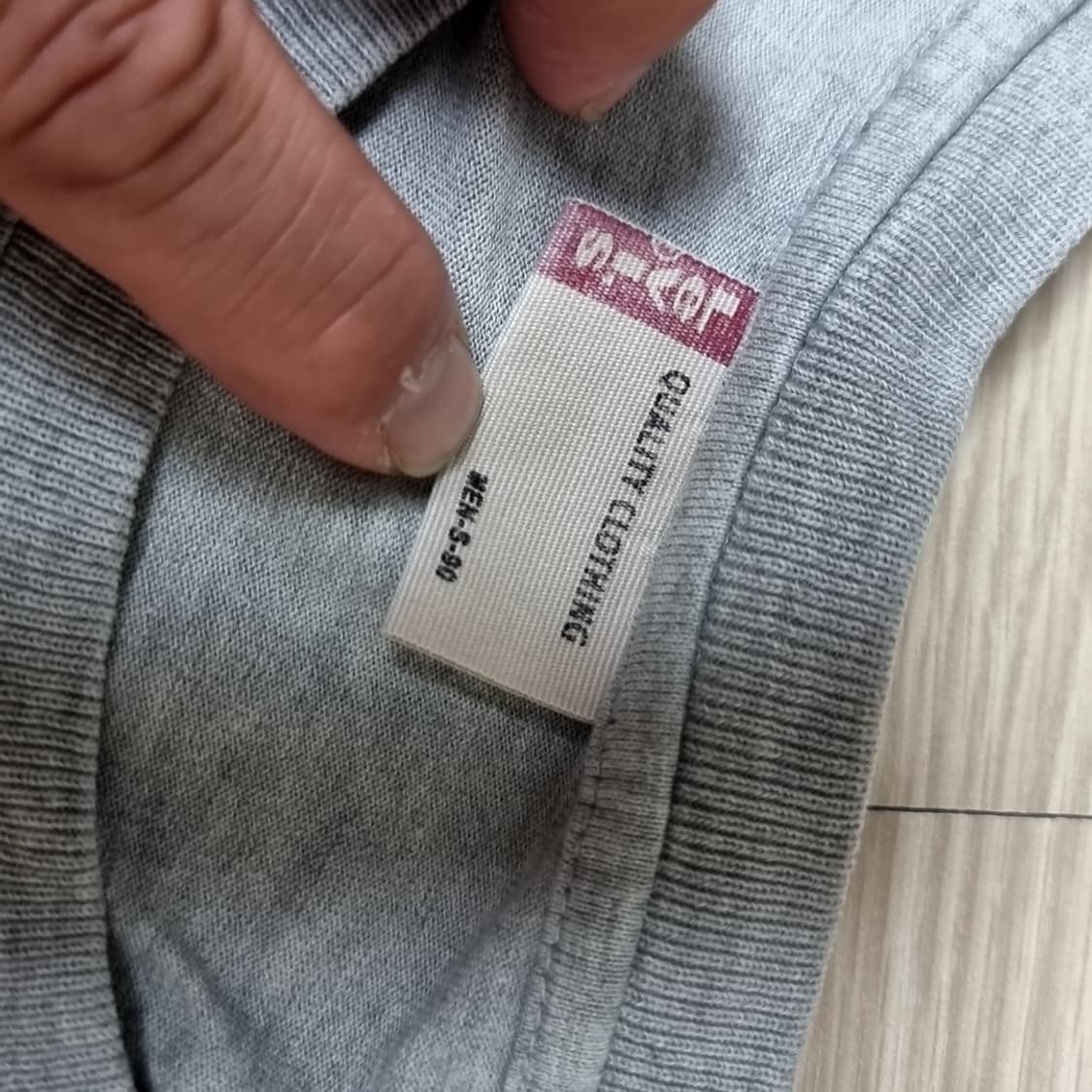 리바이스 포켓 반팔티 그레이(90) 상품이미지4