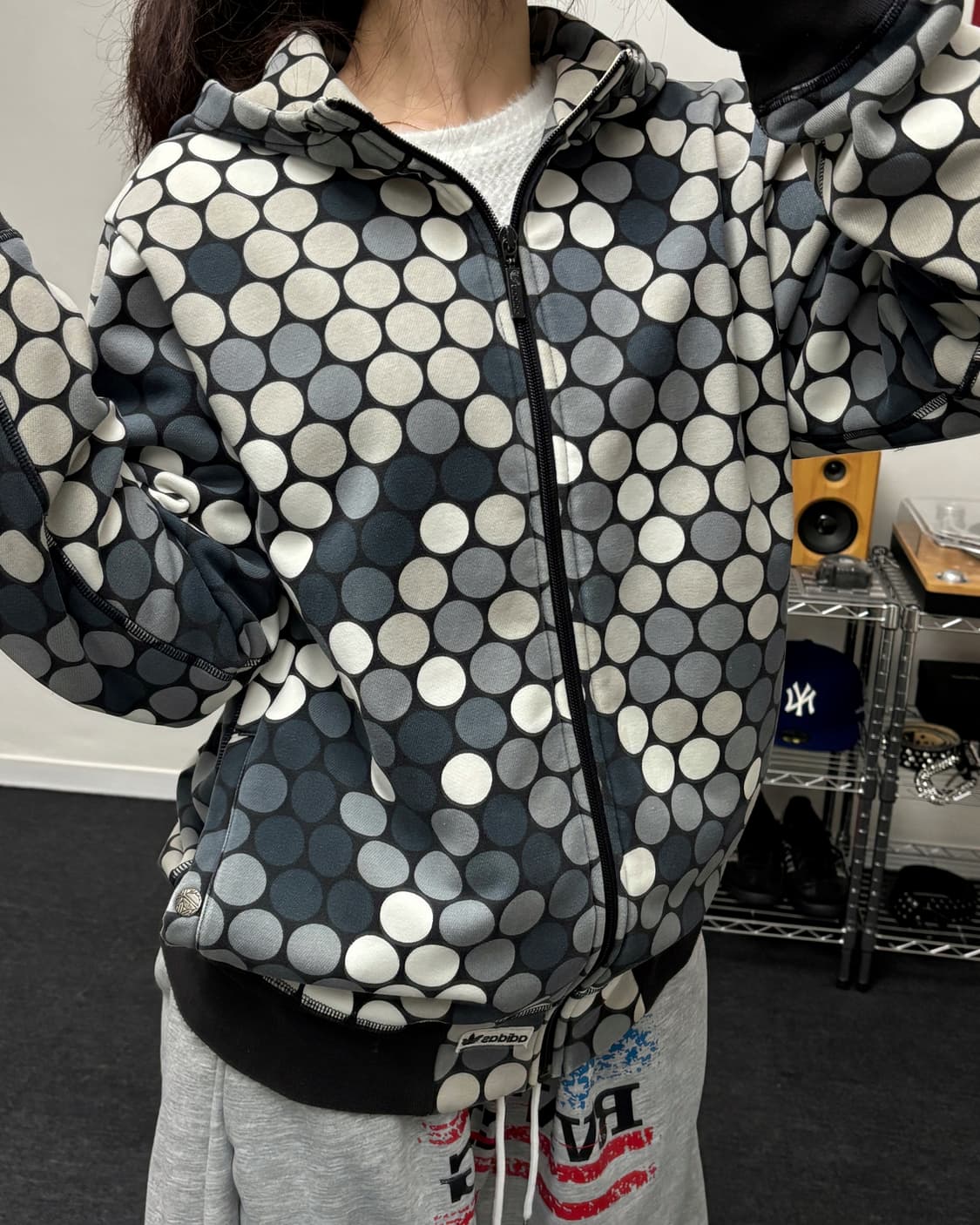 아디다스 00s 스네이크 도트 후드집업 상품이미지1