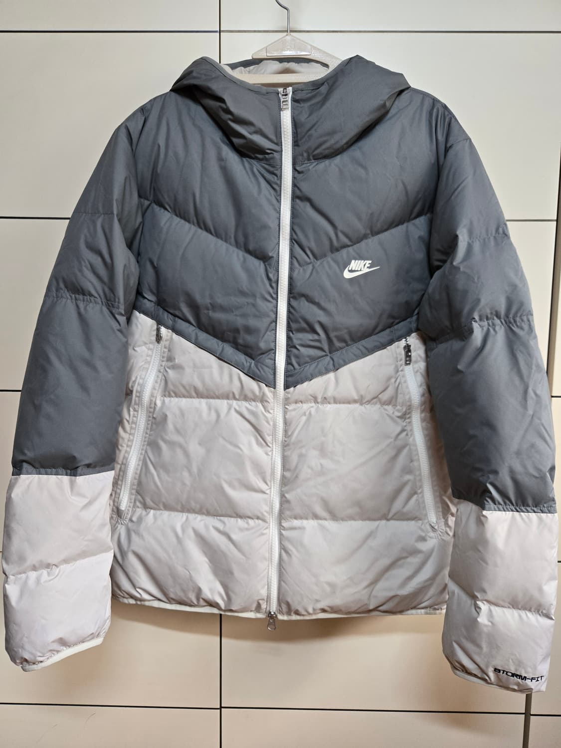 나이키 남성 윈드러너 다운 패딩 상품이미지2