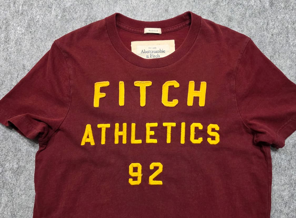 아베크롬비 앤 피치 빈티지 스펠 로고 반팔티 S 상품이미지3