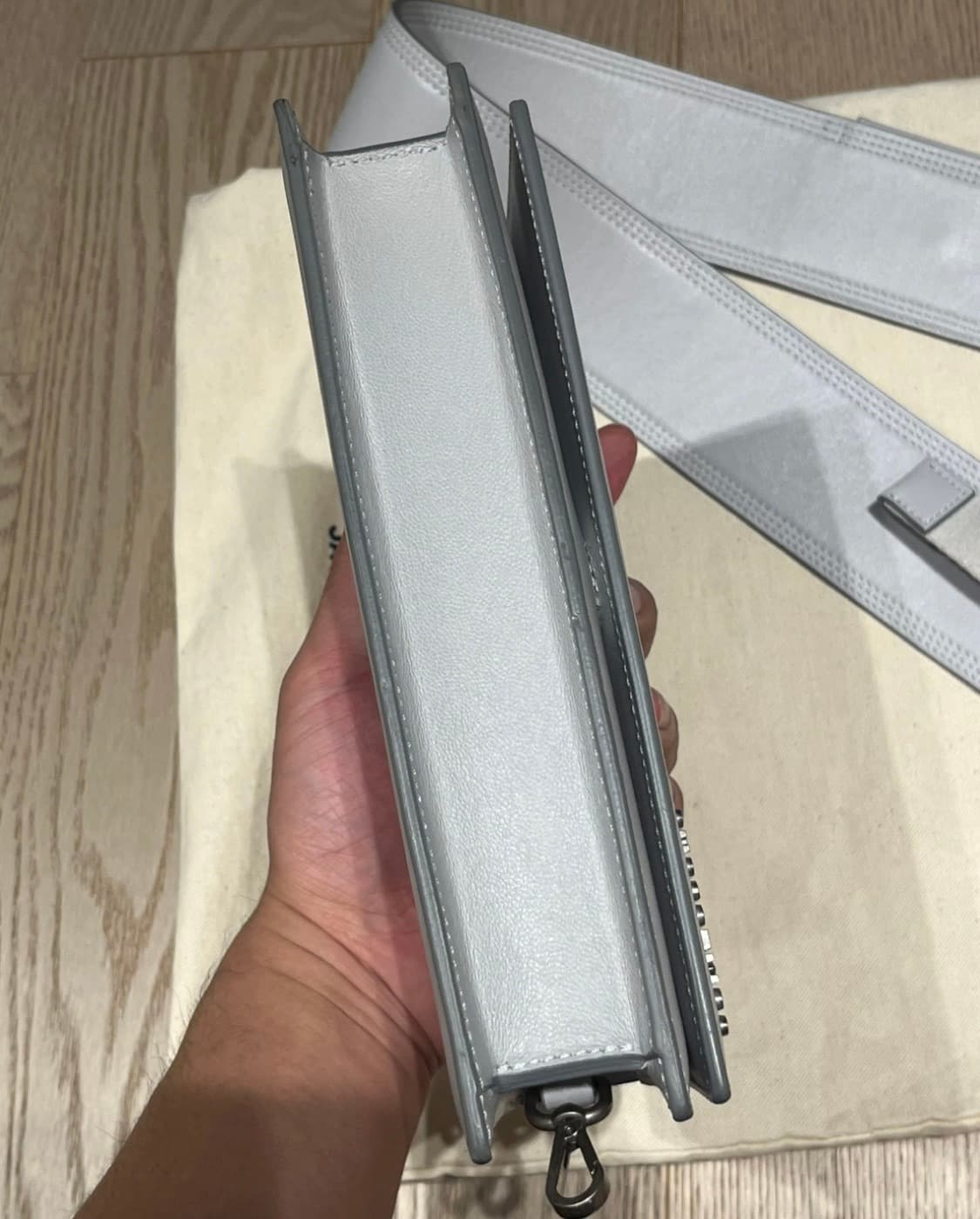 자크뮈스 르 밤비노 숄더백 상품이미지3