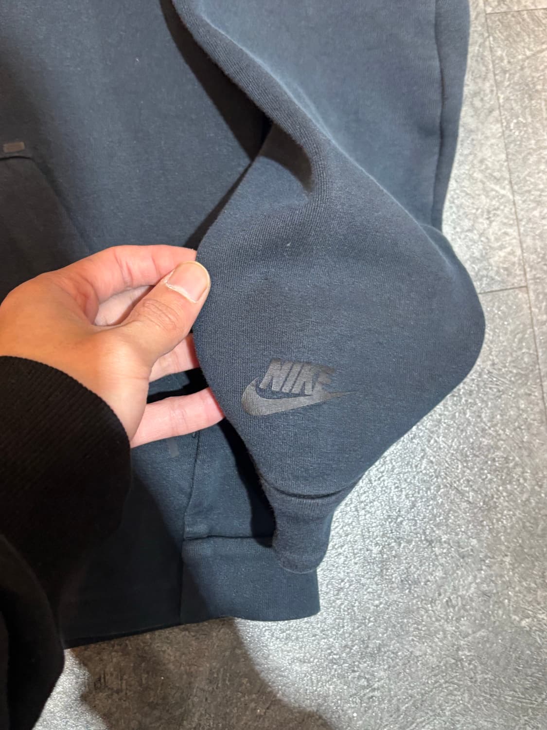 나이키 테크팩 맨투맨 L 상품이미지4