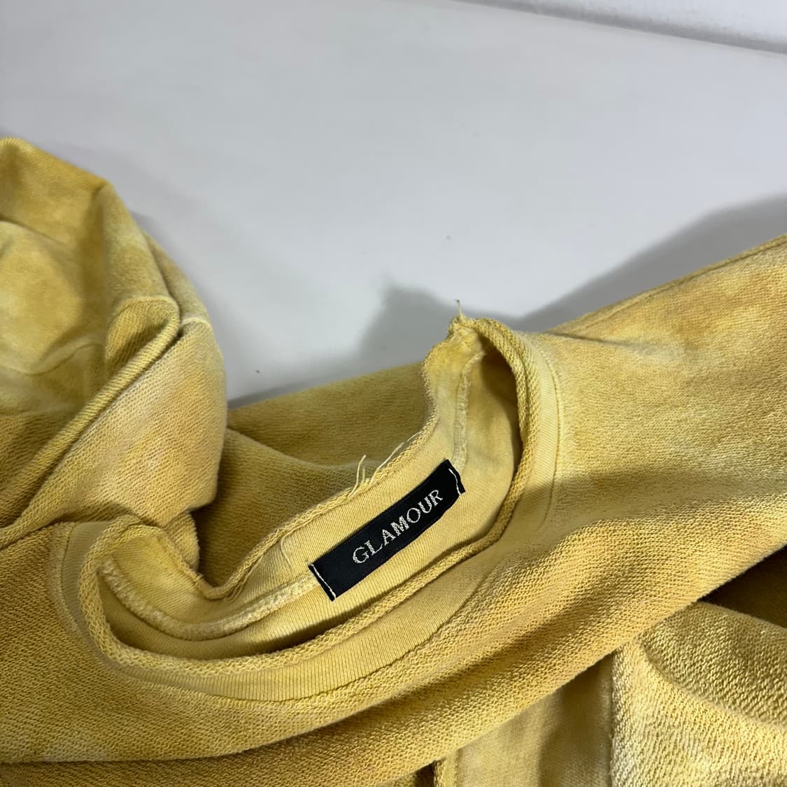 FREE GLAMOUR 겨자 오버핏 리버스 맨투맨 상품이미지4