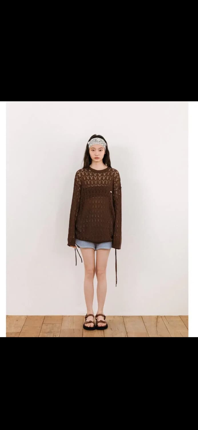 틴닛 펀칭 스트링 니트 탑 브라운 상품이미지2