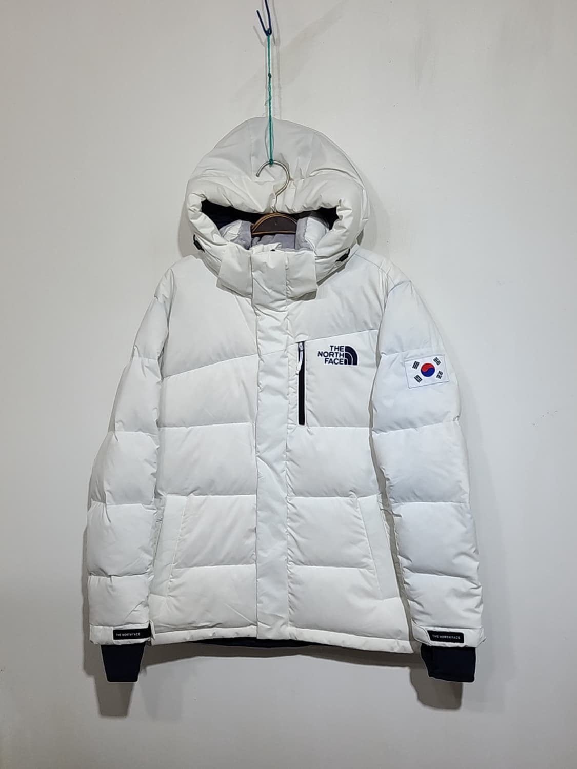 (M) 노스페이스 패딩점퍼 화이트 평창올림픽 다운자켓 태극기  상품이미지1