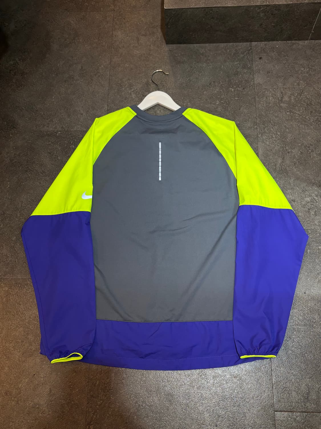 나이키 드라이핏 러닝 롱슬리브 110사이즈 상품이미지3