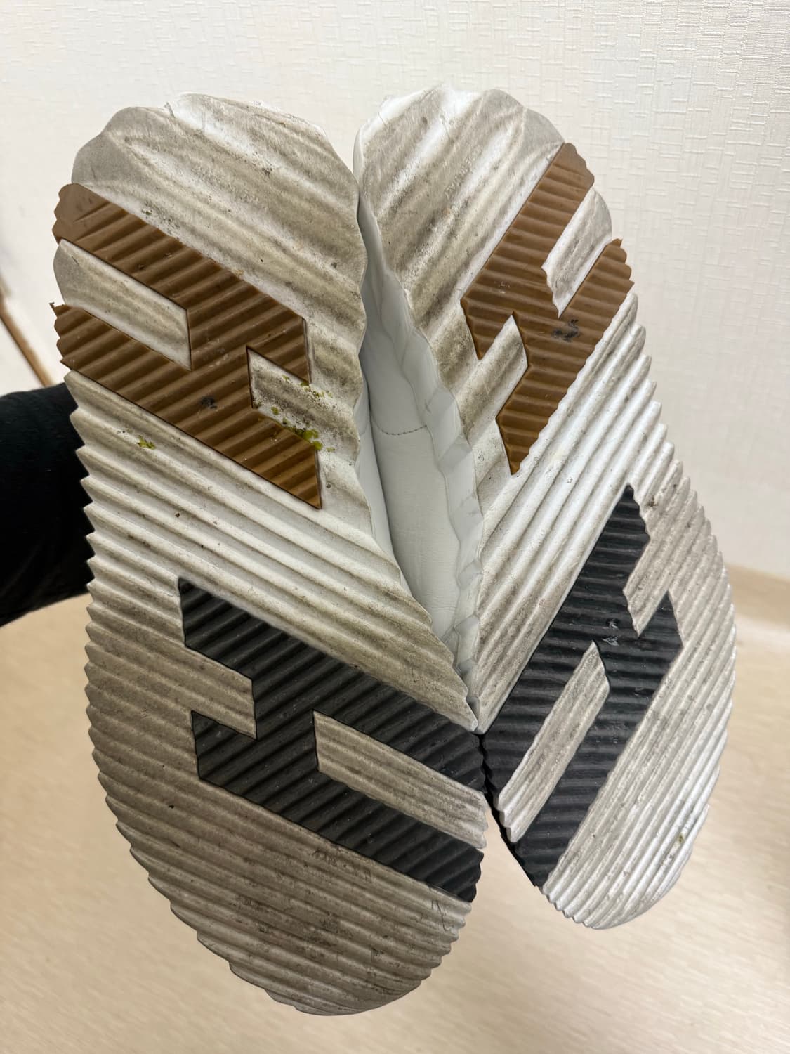 에르메스 바운싱 스니커즈 43 상품이미지5