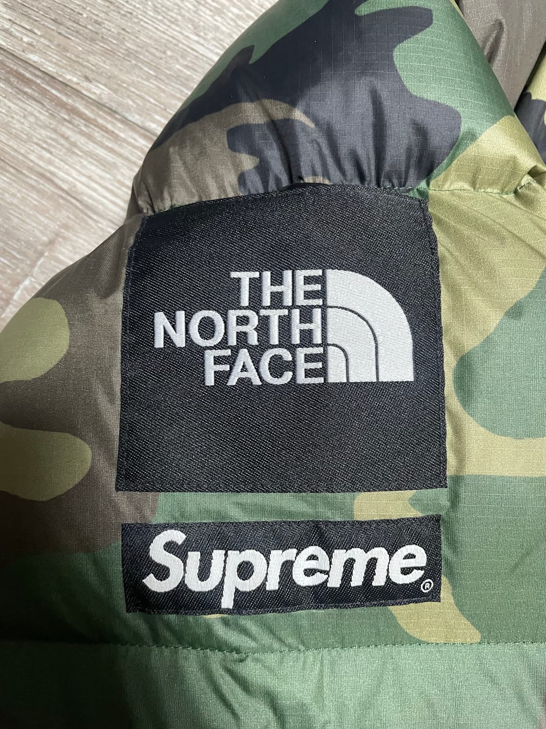 슈프림 노스페이스 스플릿 카모 눕시패딩 상품이미지3