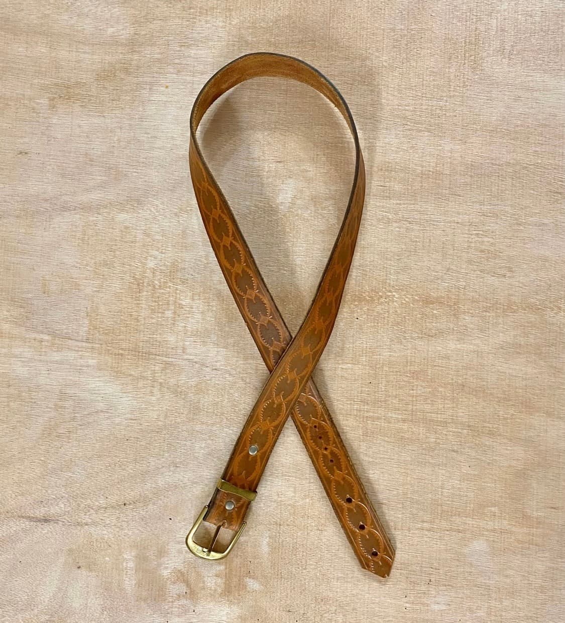 VTG leather belt 미국 빈티지 음각 레더 벨트 상품이미지1