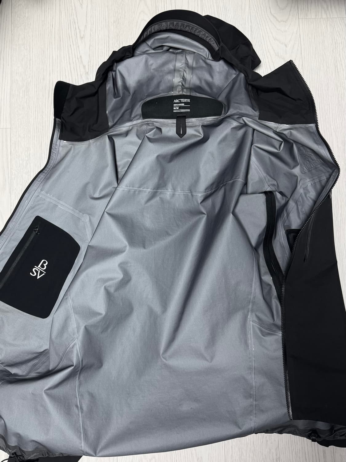 아크테릭스 베타 SV 블랙 M 팝니다 상품이미지9