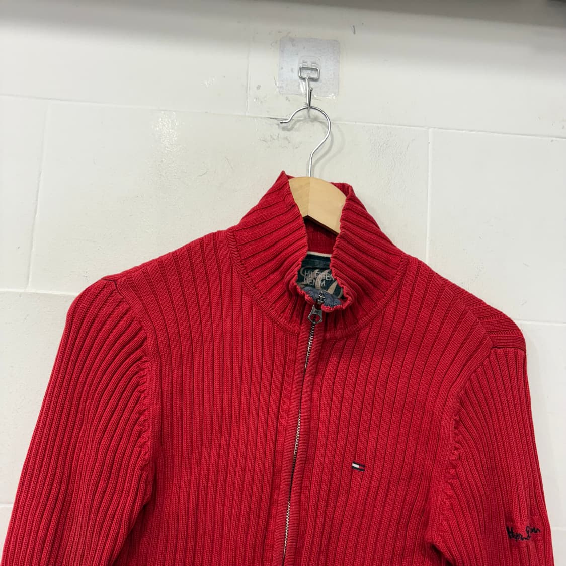 게스 크롭 니트집업 상품이미지2