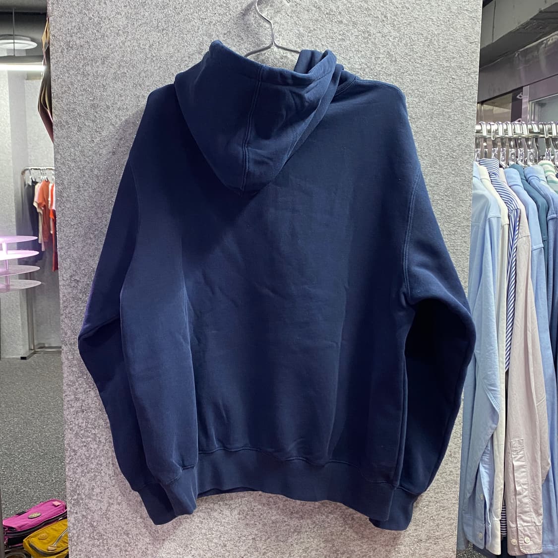 디스이즈네버댓 아치로고 네이비 후드티 B3352 상품이미지4