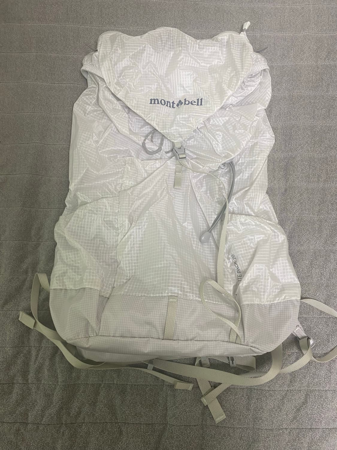 몽벨 버사라이트 팩 20L 상품이미지1