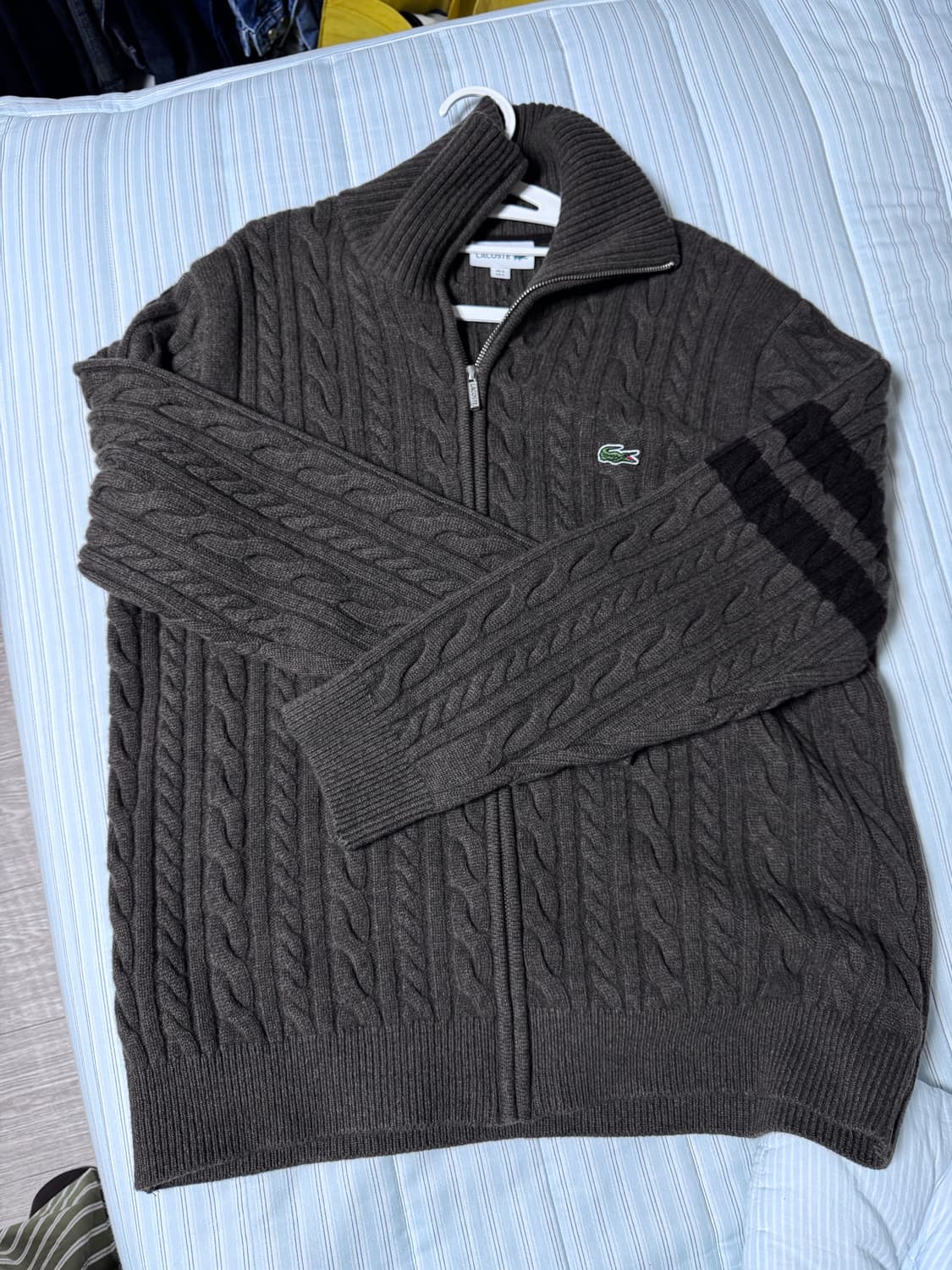 [L] 라코스테 케이블니트 집업 다크브라운 상품이미지1