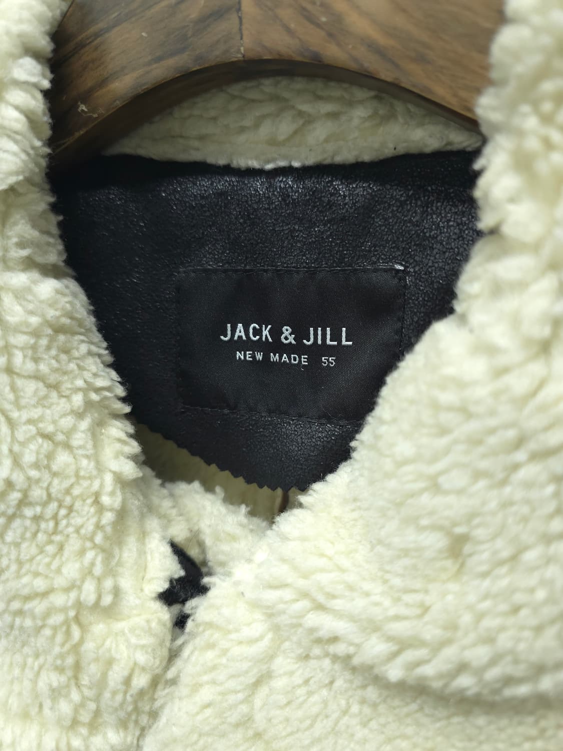 JACK&JILL(잭앤질) 여성 무스탕 85사이즈 상품이미지3