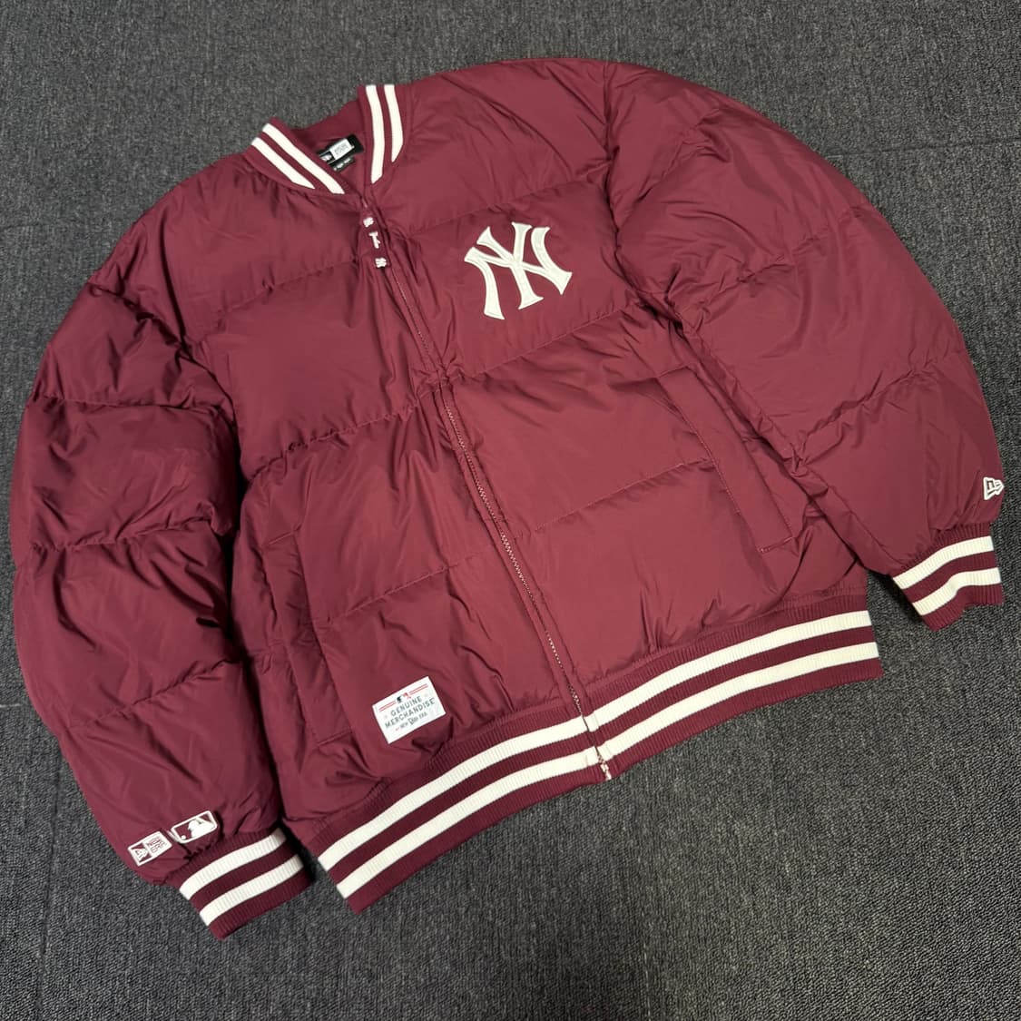 뉴에라 MLB 뉴욕 양키스 봄버 패딩 상품이미지3
