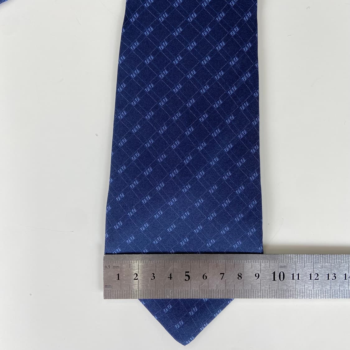 펜디 (FENDI) 신형라벨 모노그램 정품 명품 넥타이 상품이미지8