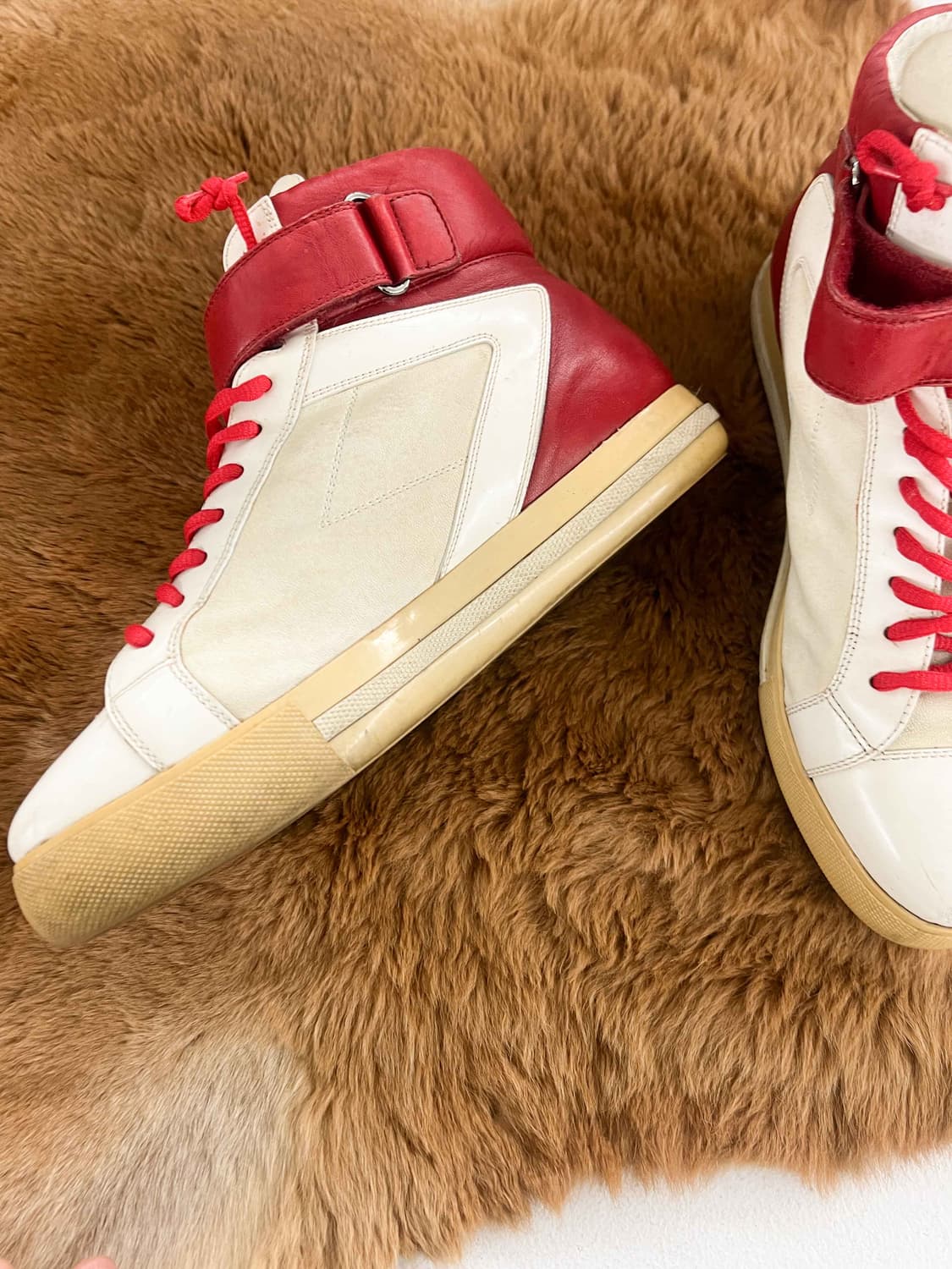 프라다 레더 하이탑 스니커즈 상품이미지1