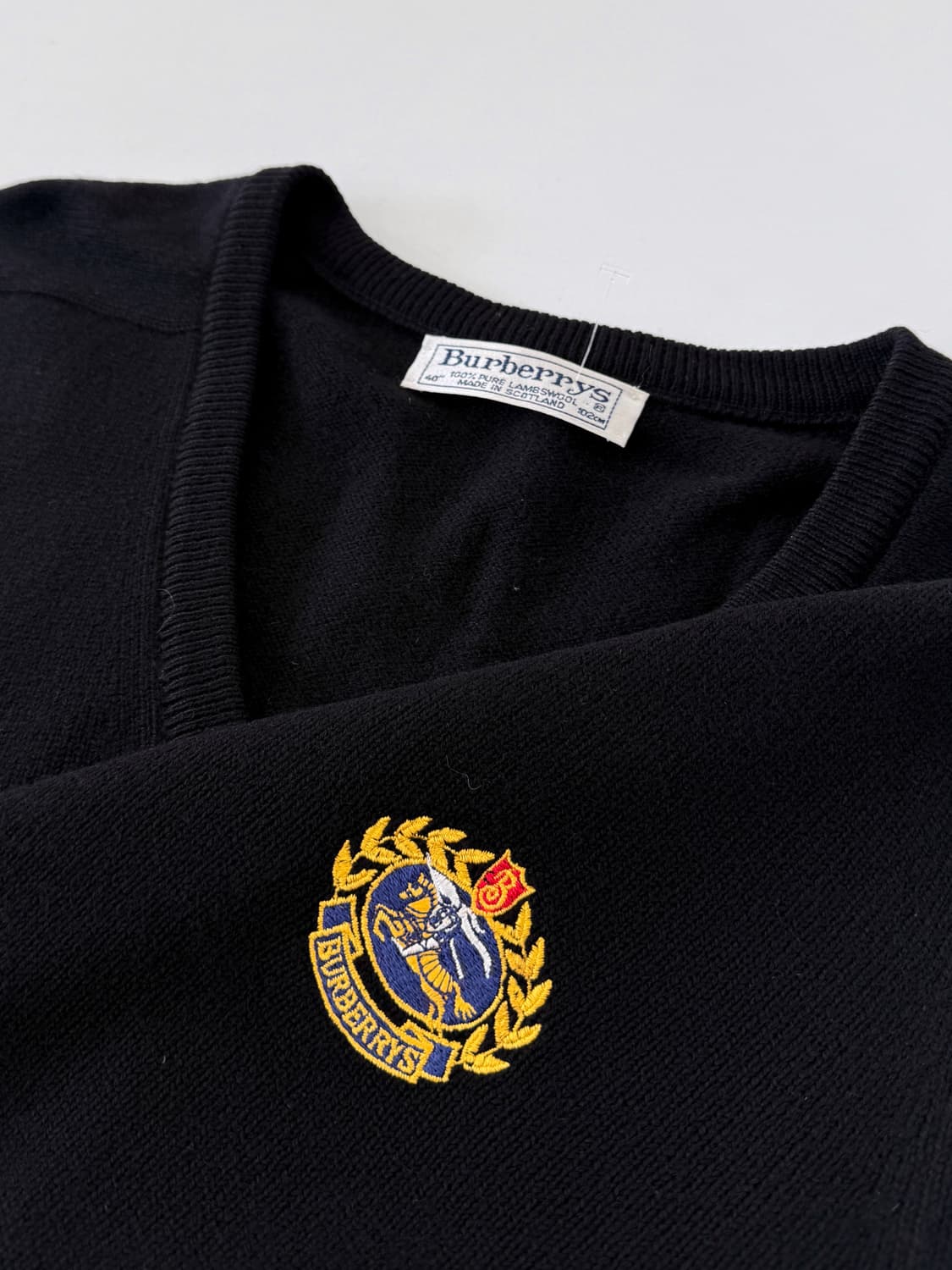 버버리 루즈핏 90‘s 램스울 크레스트로고 블랙 울 니트 상품이미지2