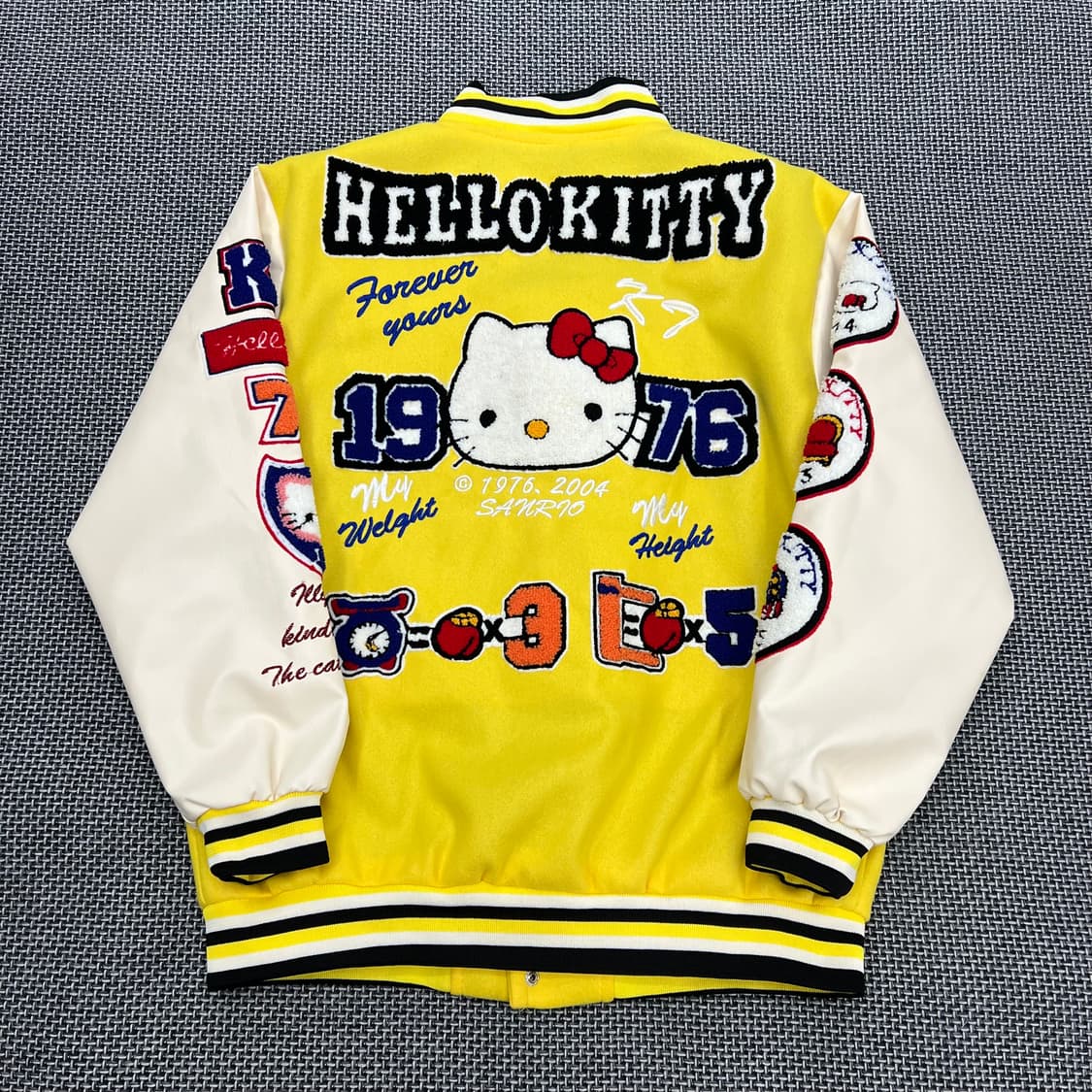 빈티지 헬로키티 바시티 상품이미지3