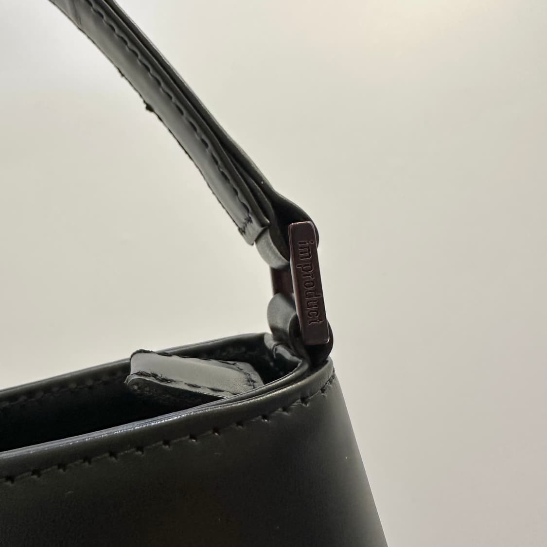 이세이미야케 im product 가죽 토트백 상품이미지5