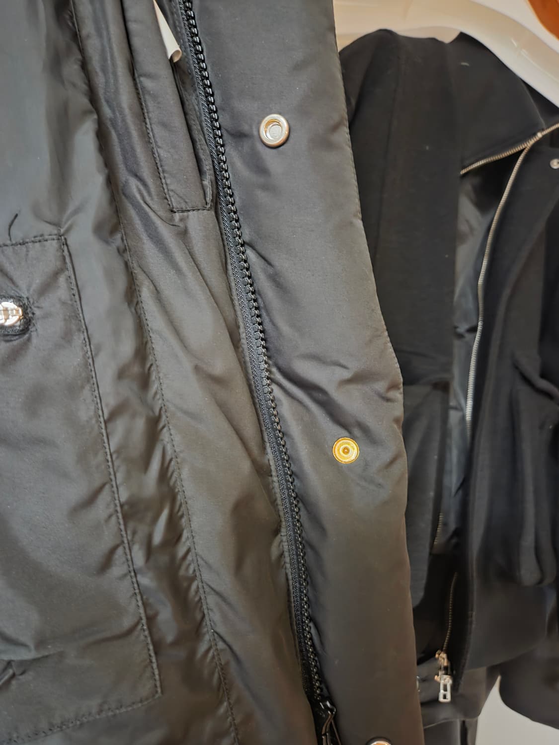 엘무드 GIPI 에이오스 블랙 다운 패딩 46사이즈 상품이미지5