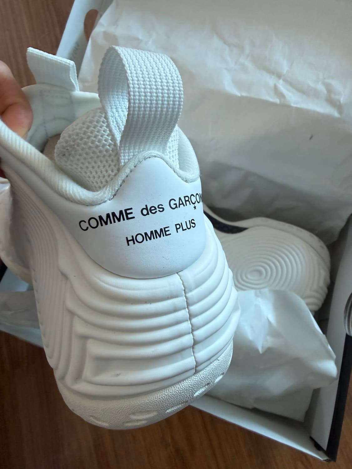 꼼데가르송 폼포짓 화이트 새상품  상품이미지9