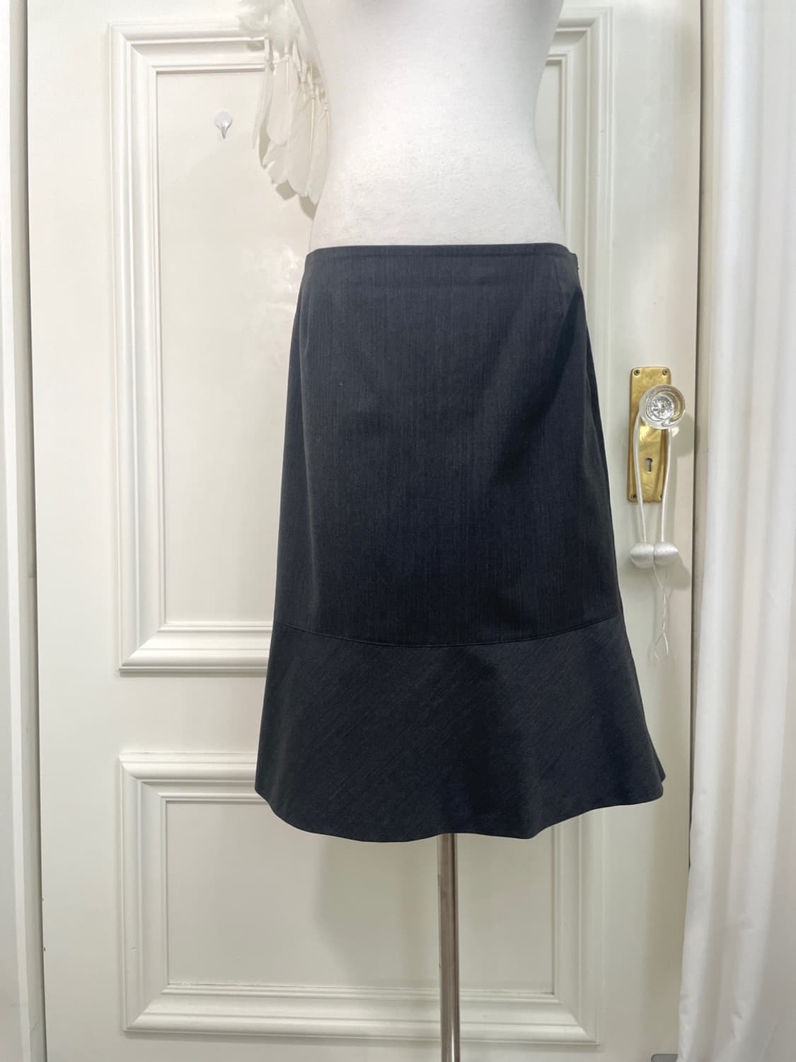 dark charcoal ruffle basic midi skirt 상품이미지5