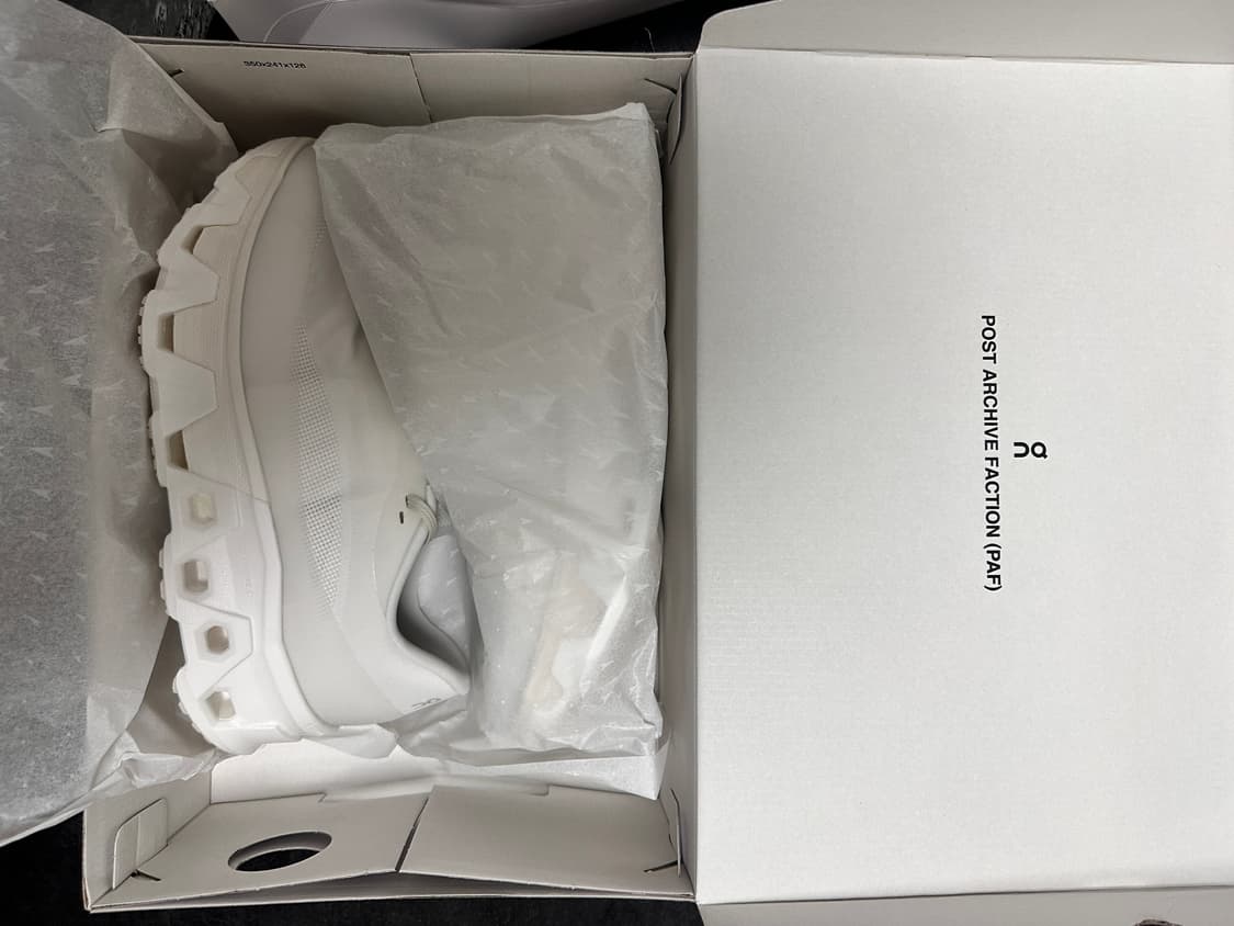 [265] 온러닝 X 파프 화이트 미시착 새상품 상품이미지2