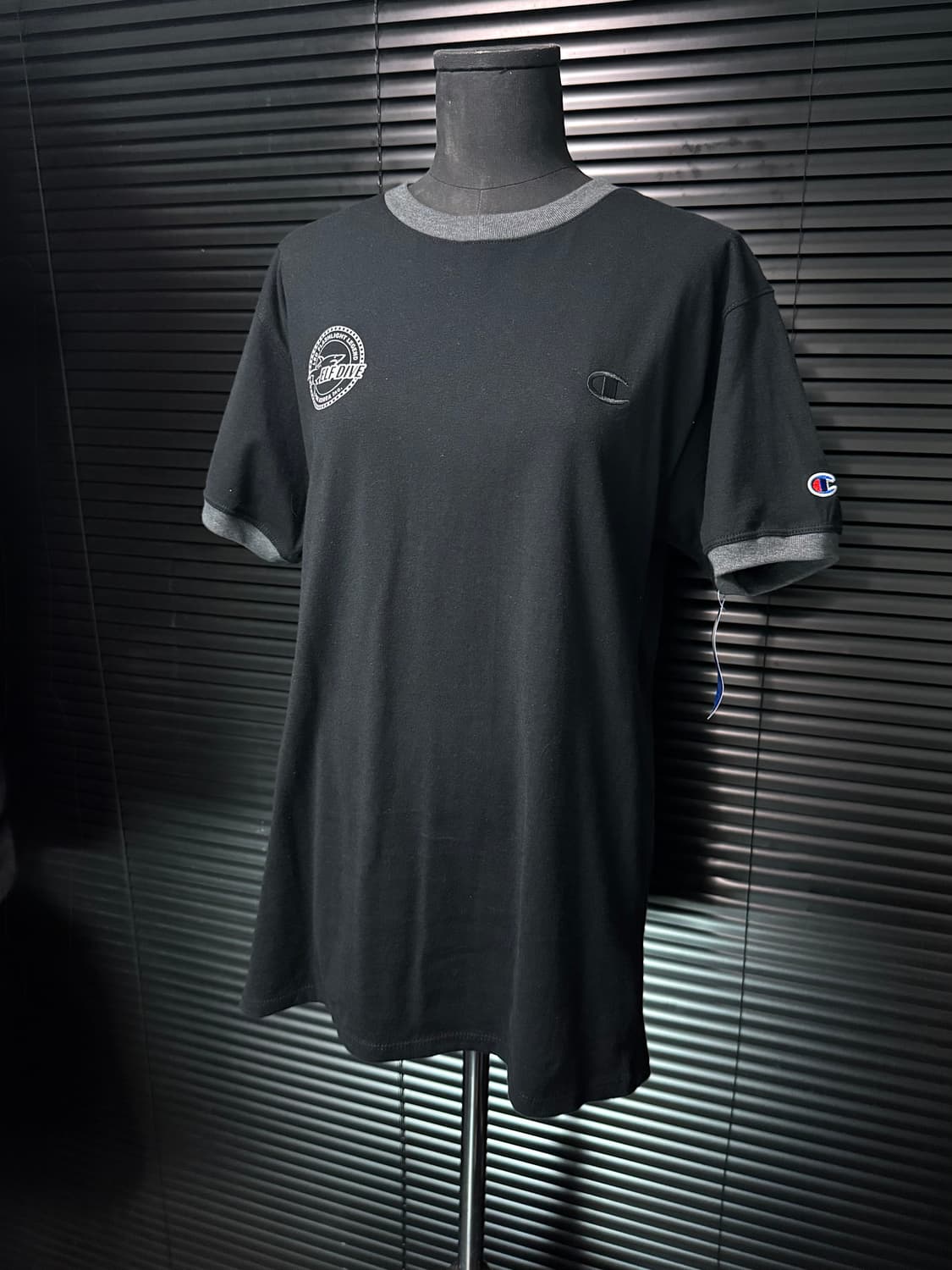 챔피온 링거티 차콜 블랙 배색 검정 반팔 티 M 95 프린팅 지도 한글 상품이미지1