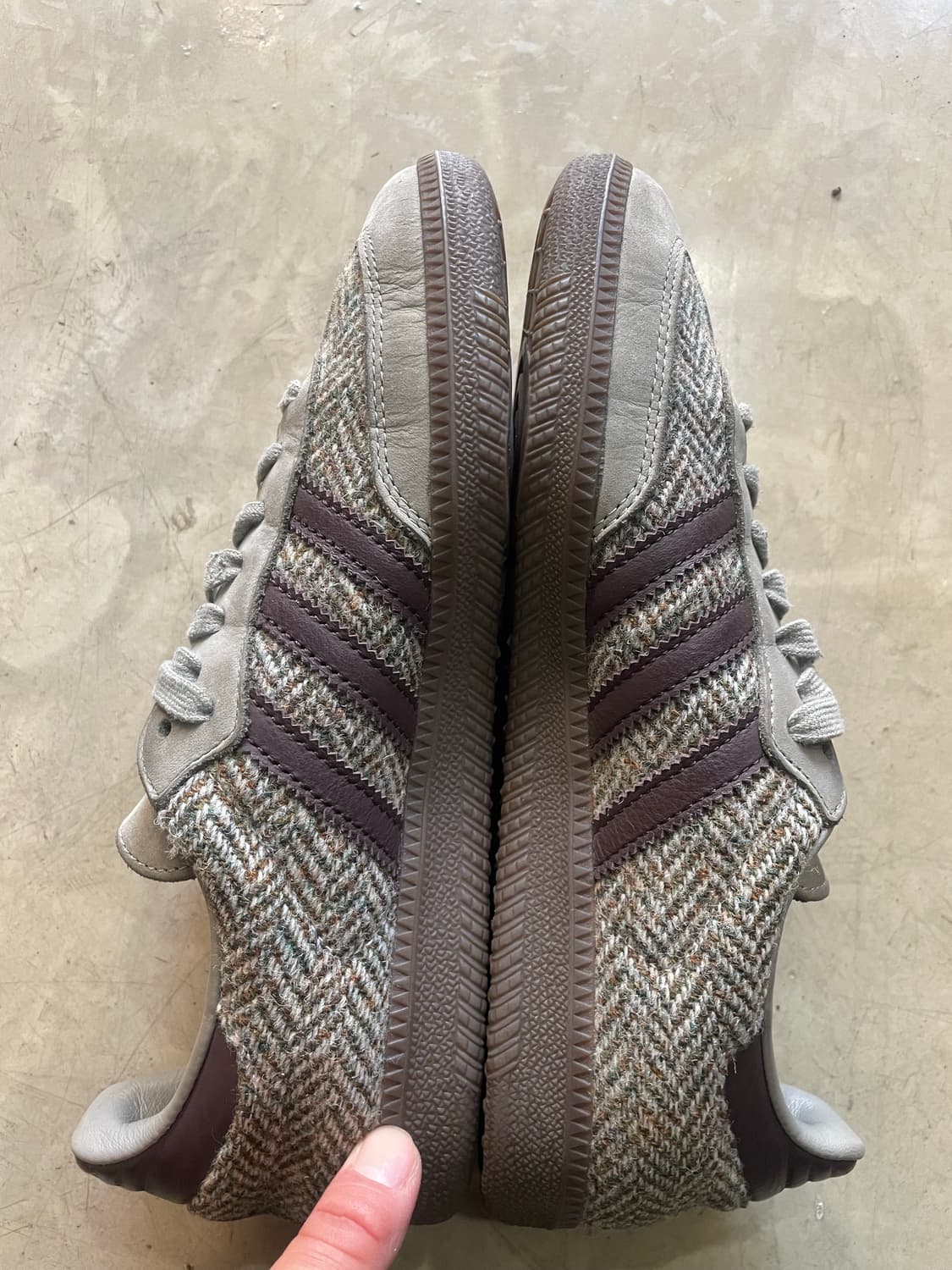 아디다스 삼바 OG 해리스 트위드 쉐도우 브라운 240 상품이미지3