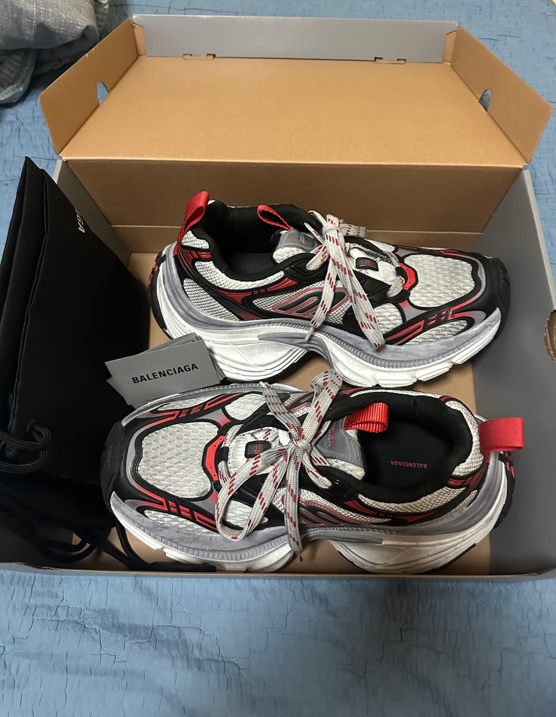 발렌시아가10xl 그레이화이트레드 41사이즈 상품이미지2