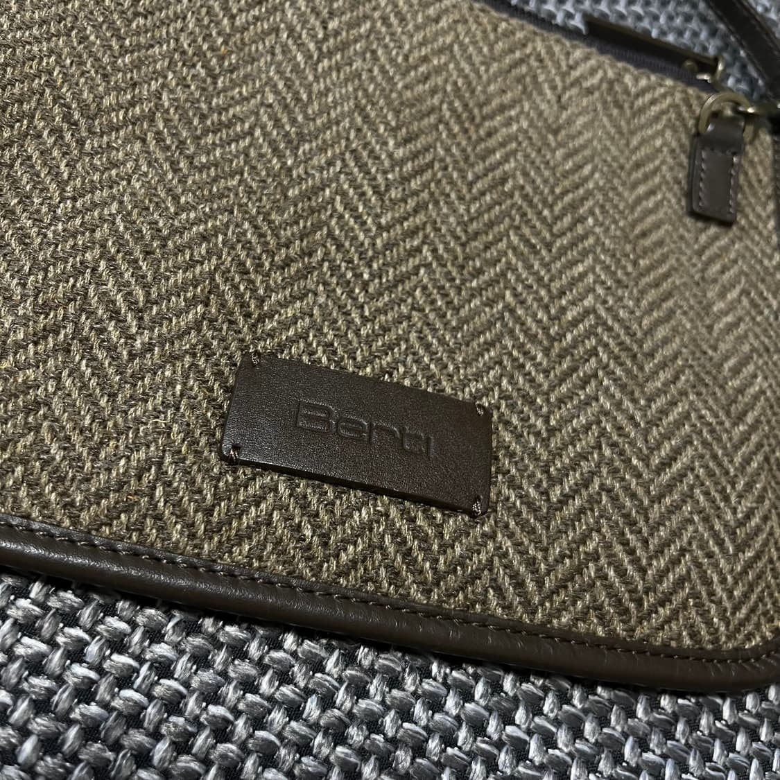 베르띠 헤링본 클러치백  상품이미지2