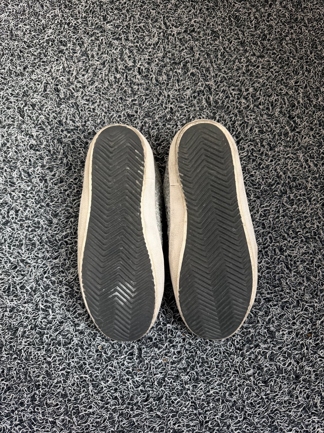 [골든구스] 슈퍼스타 실버 글리터 블루 탭 스니커즈 상품이미지5