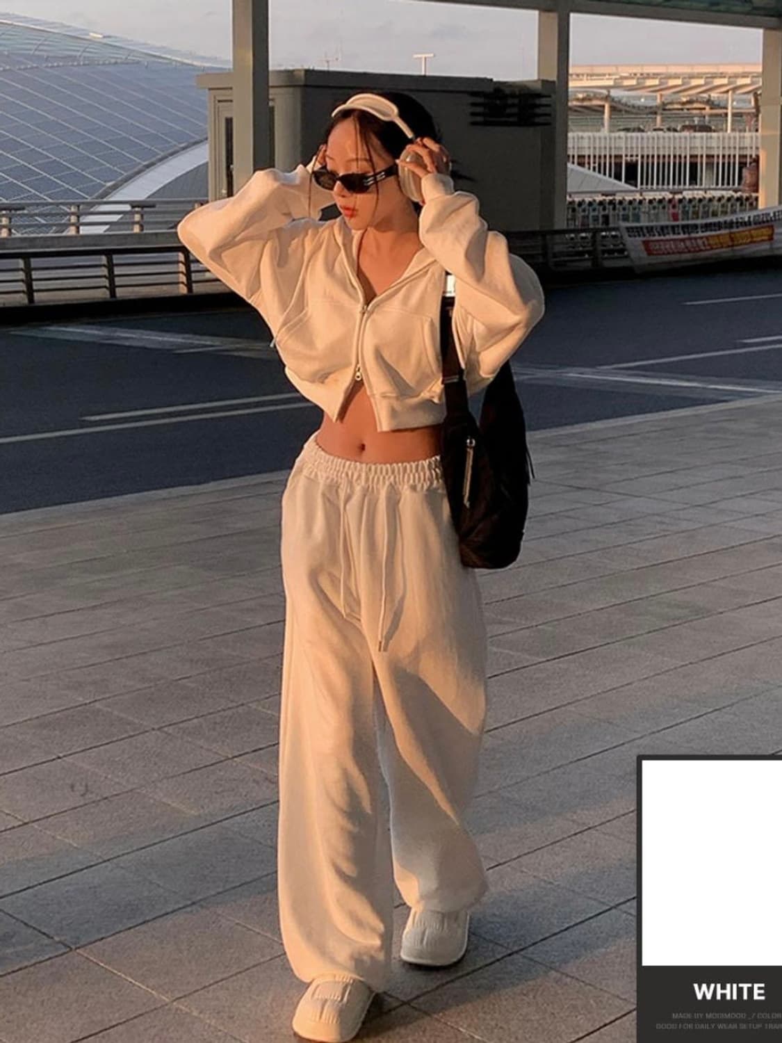 모디무드 화이트 트레이닝 셋업 상품이미지1