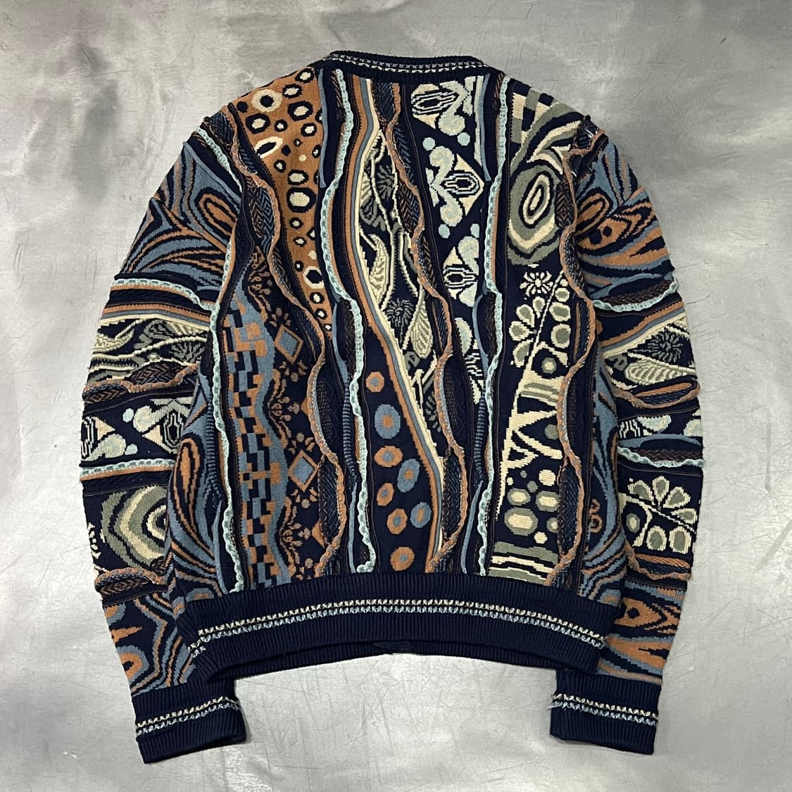  쿠지 패턴 케이블 니트 가디건 y14870 상품이미지2