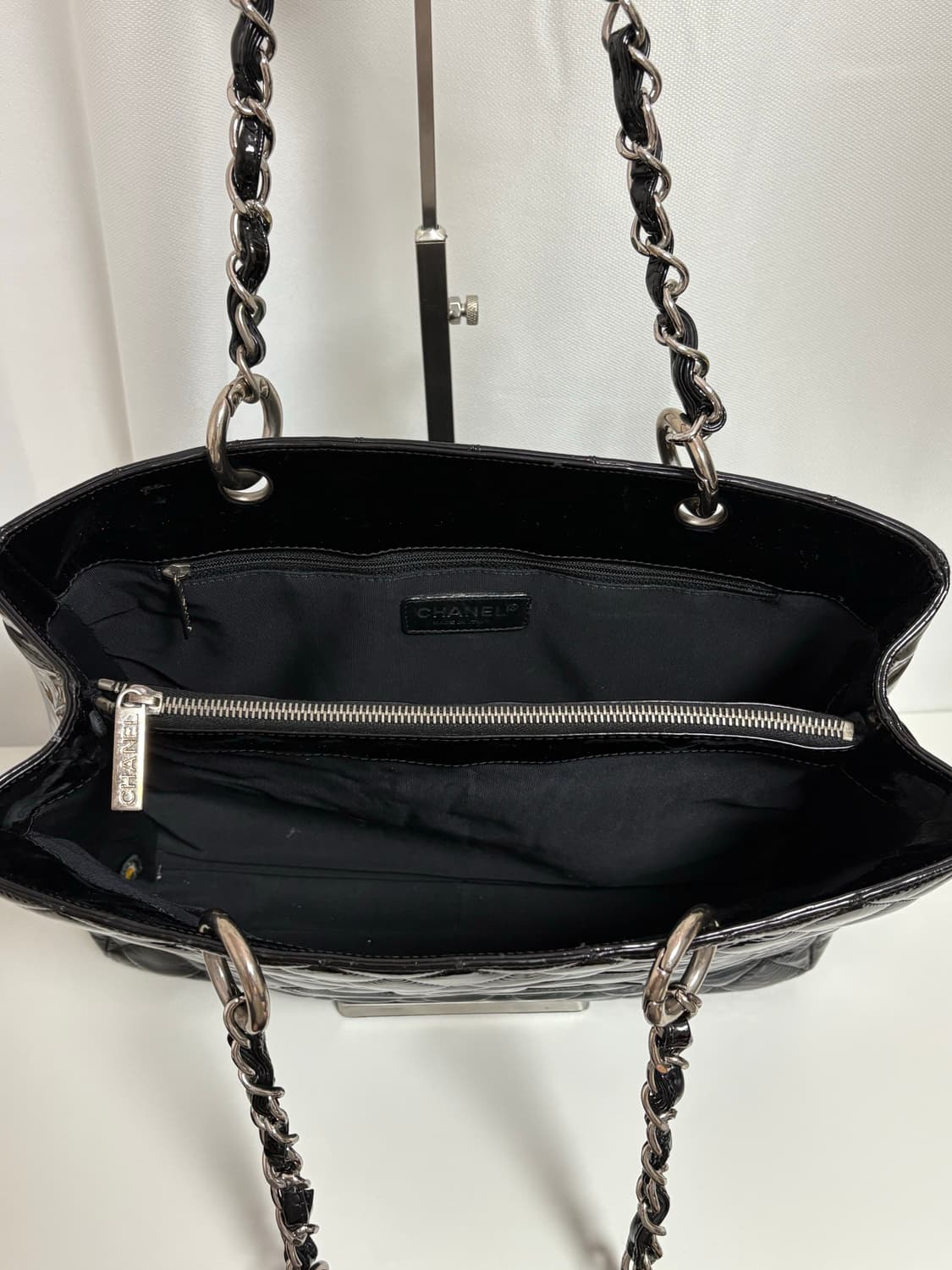 샤넬 그랜드샤핑 페이던트 숄더백 상품이미지10