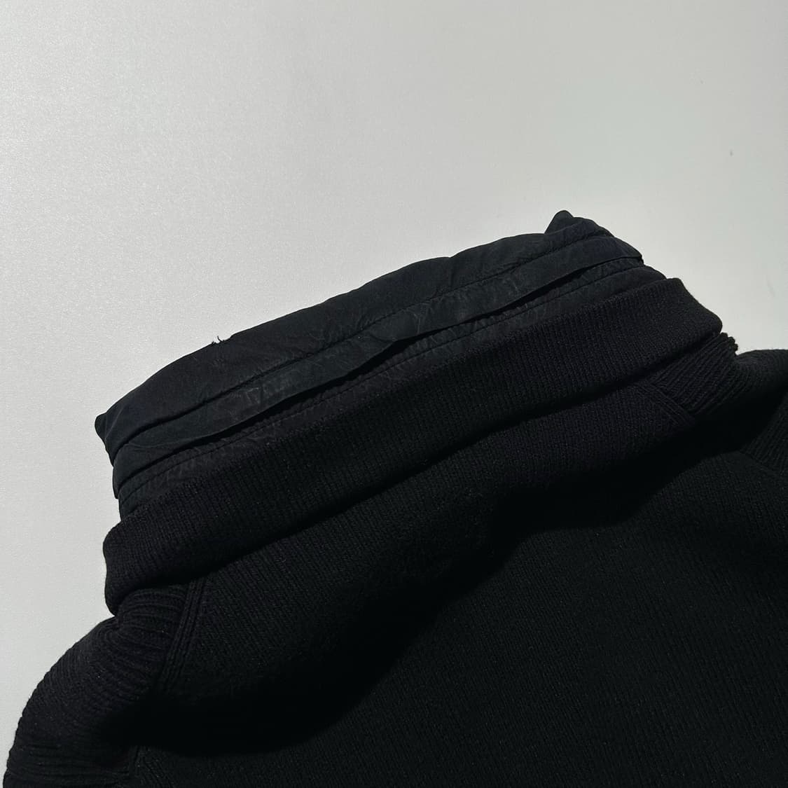 CP컴퍼니 고글 후드 니트 집업 자켓 블랙 상품이미지6