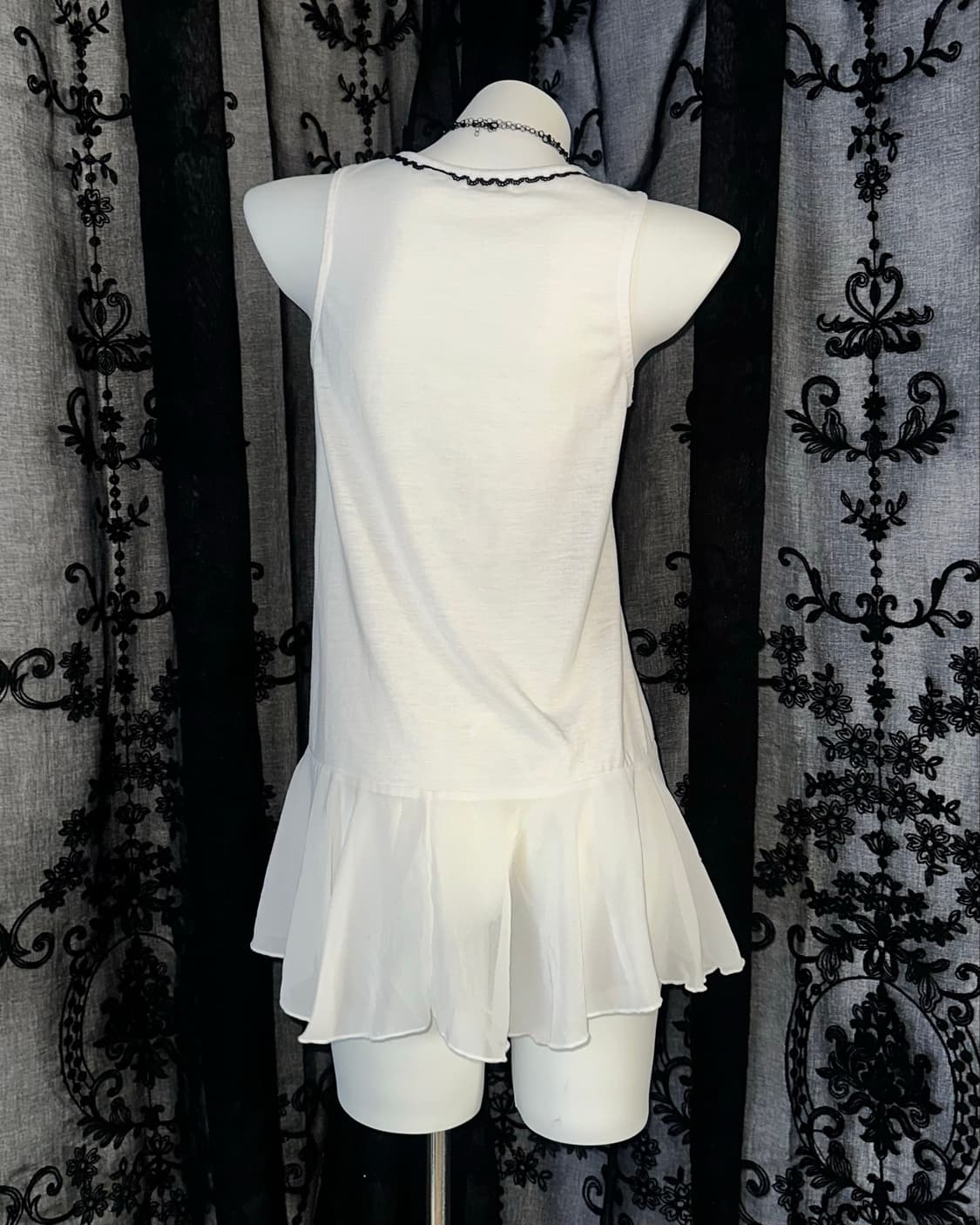 white chiffon trim sleeveless top 상품이미지3