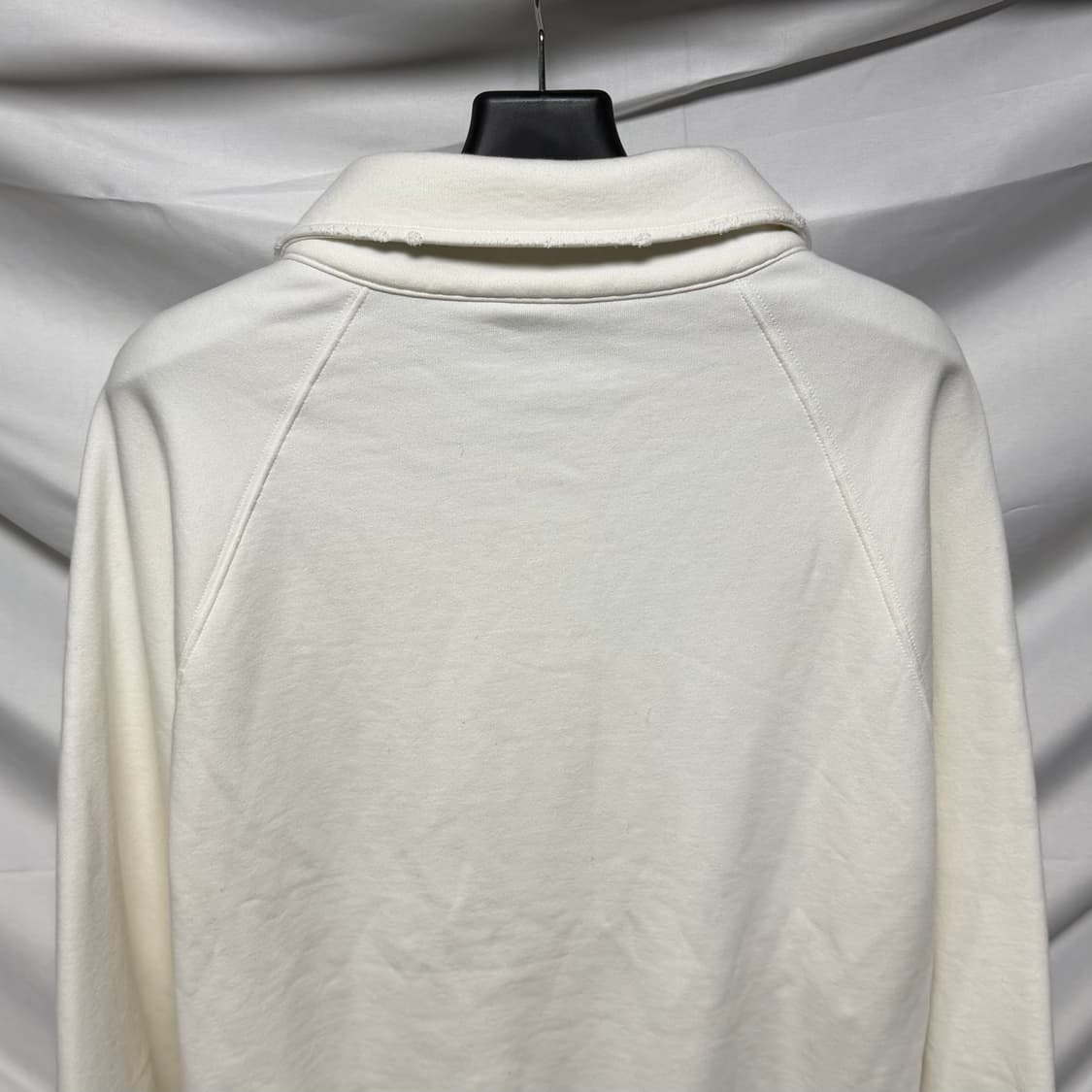 [S+급/오버핏S] 미우미우 코튼 폴로 스웨트 셔츠 긴팔 카라티 상품이미지5