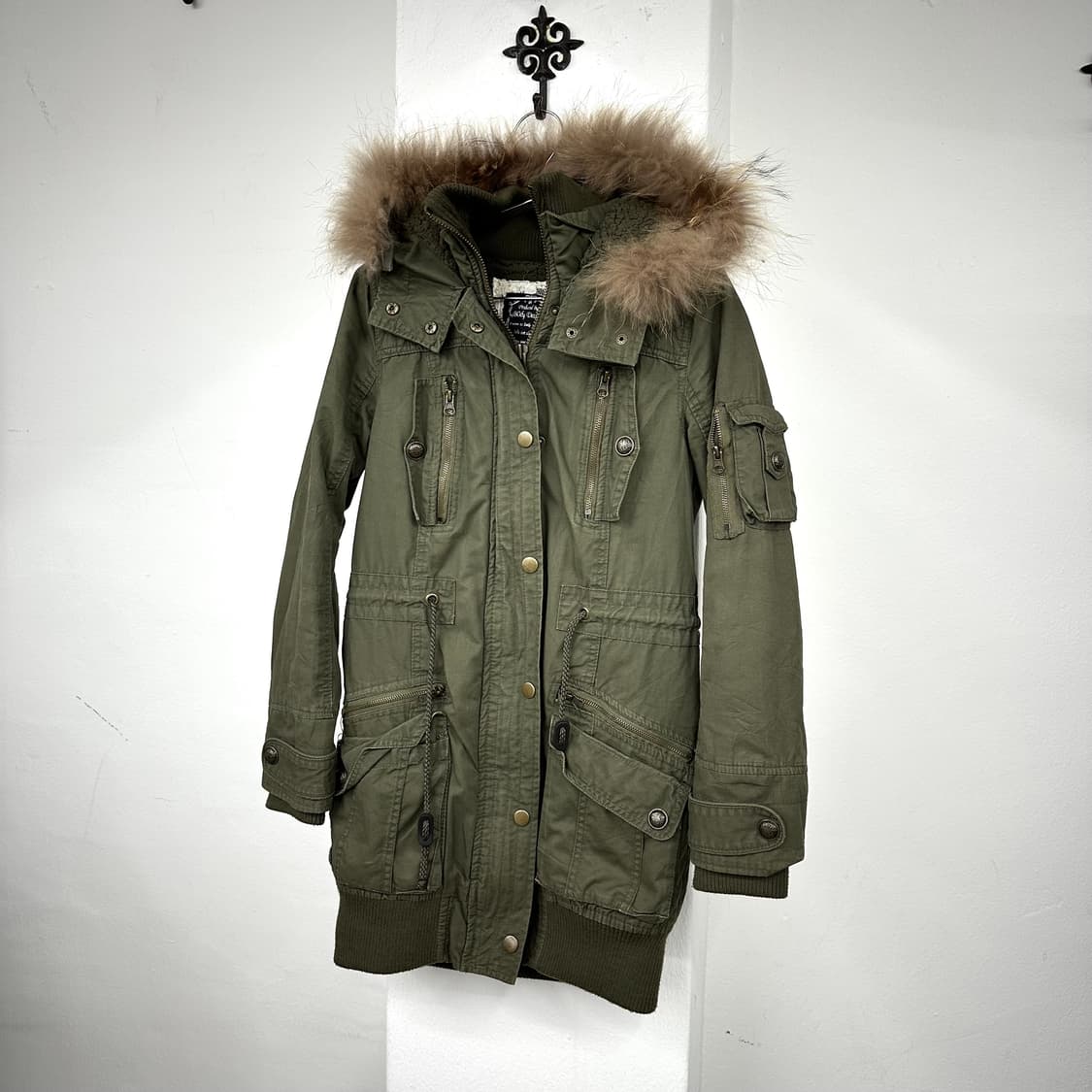 Spiral girl khaki fur jacket 상품이미지3