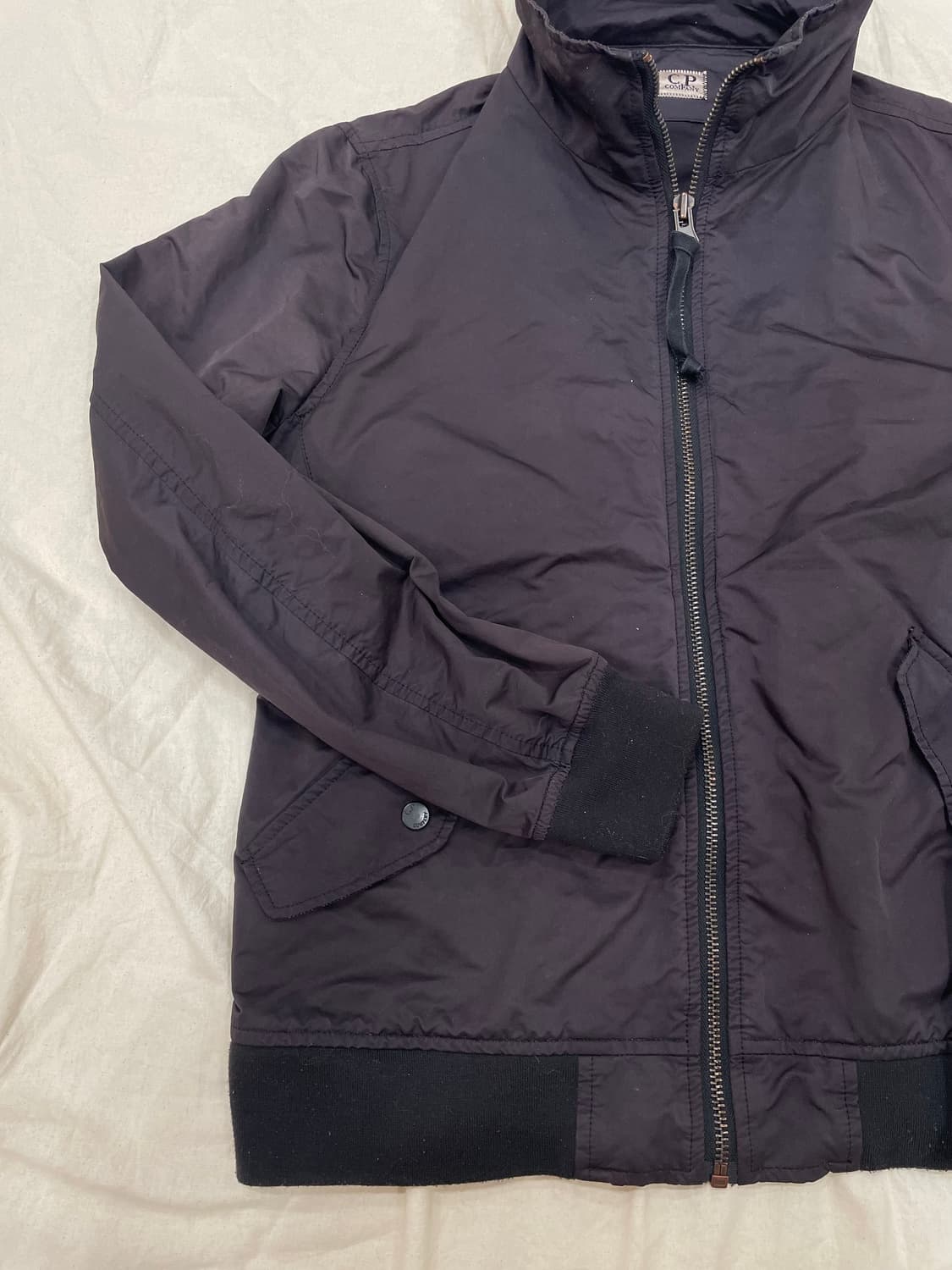 C.P. Company 씨피 컴퍼니 렌즈 와펜 가먼트 다잉 블루종 상품이미지4