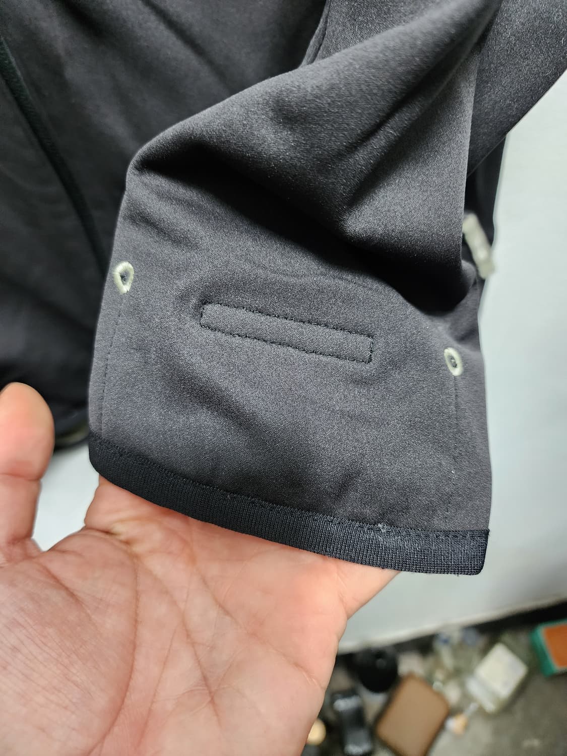 데상트 JPN 블랙 기능성 풀집업 트랙탑  상품이미지8